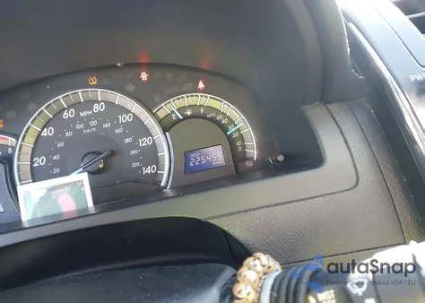 2013 Toyota Camry Se z USA, uszkodzony, nr VIN 4T1BF1FK3DU269772